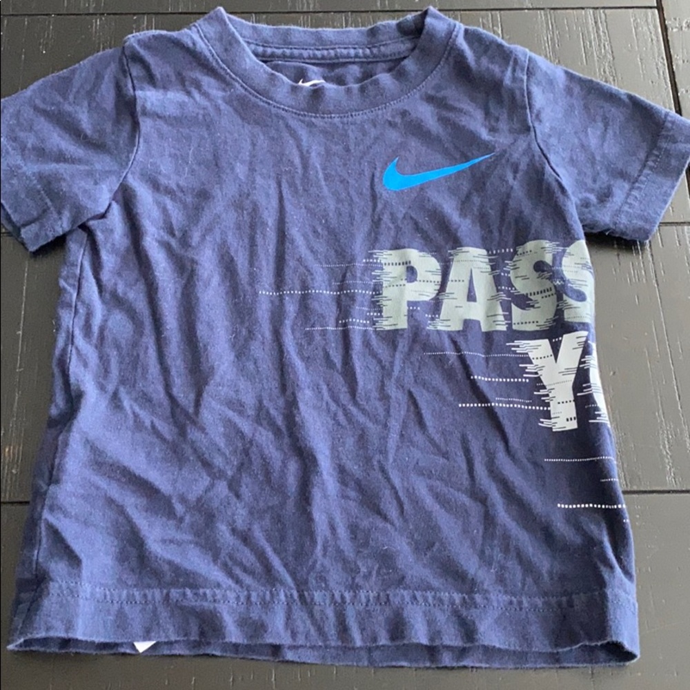 Nike T